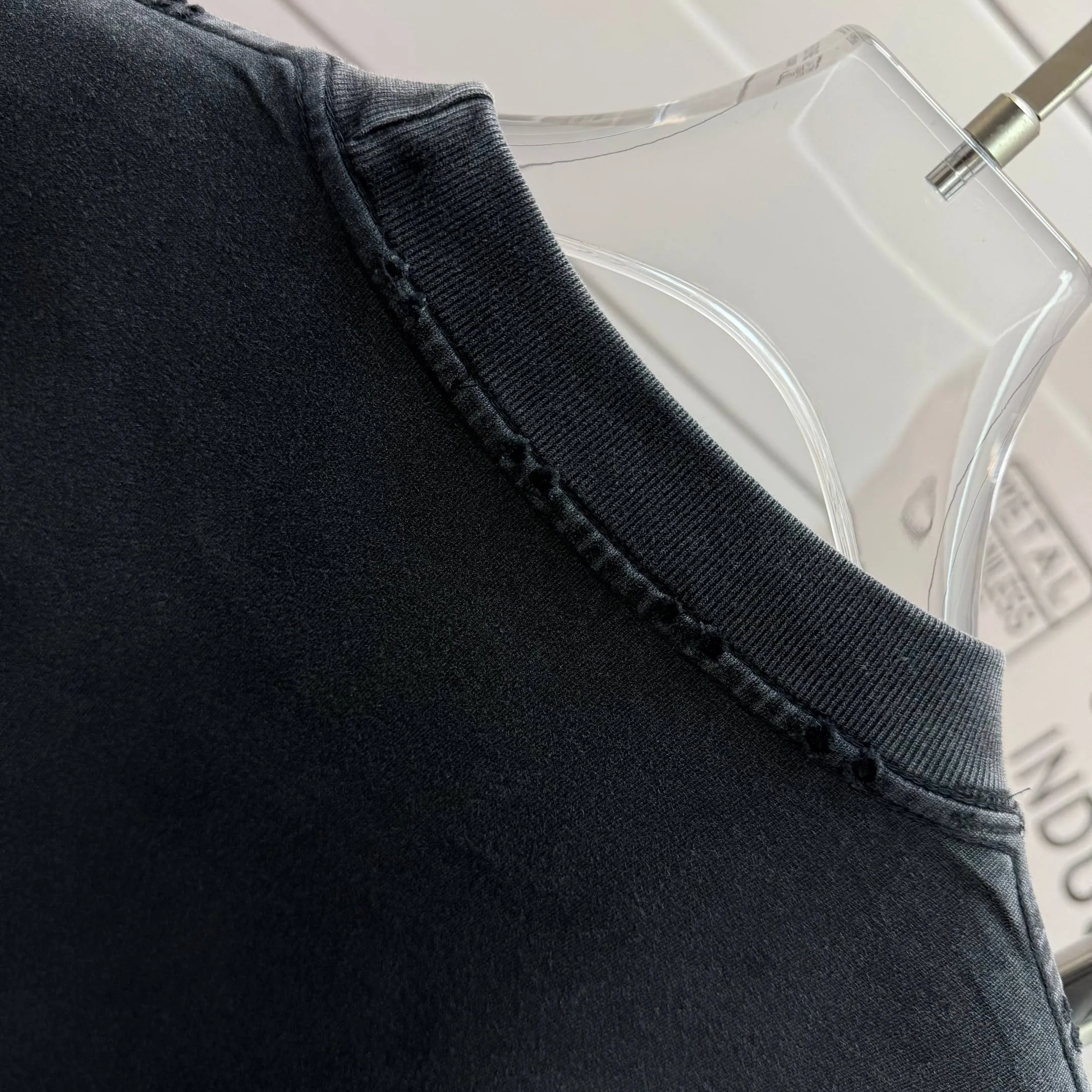 # MM 6 *2026 New Arrival 320 tee Same Style : + : Size :S M L XL XXL Size： S （90-130 ） M （120-150 ） L （140-165 ） XL （160-180 ） XXL （180-210 ）